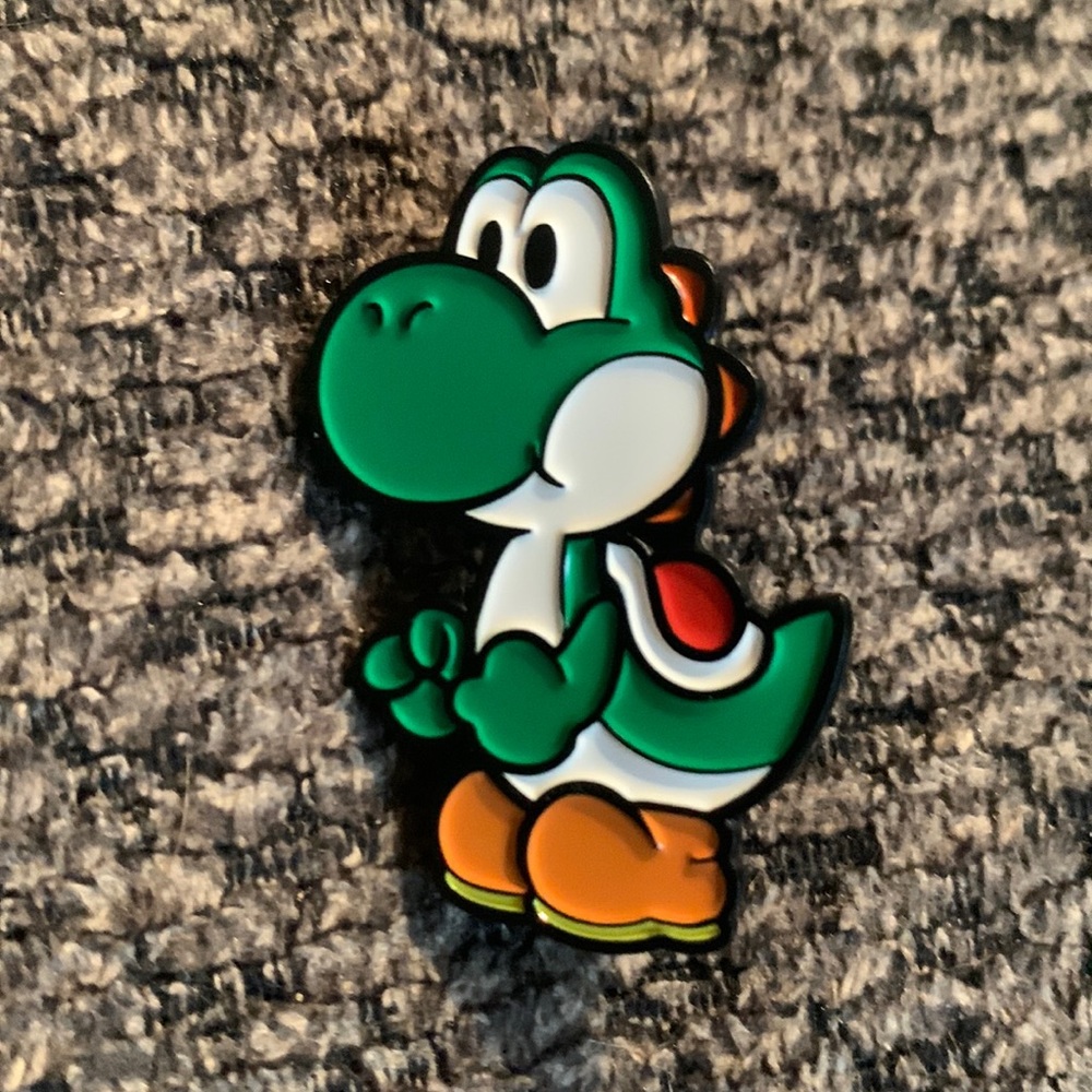 Yoshi Enamel Pin